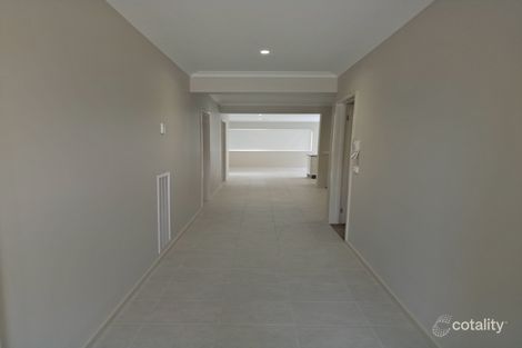 Property photo of 2 Hillcrest Parade Tarneit VIC 3029