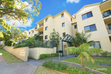 Property photo of 12/13-17 Searl Road Cronulla NSW 2230
