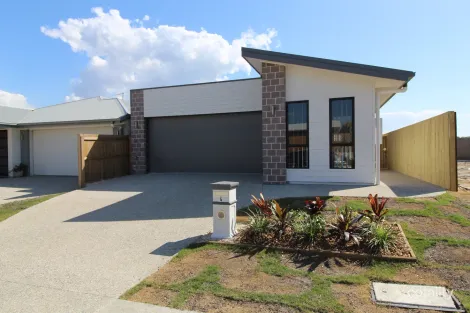 Property photo of 4 Katrina Street Pimpama QLD 4209