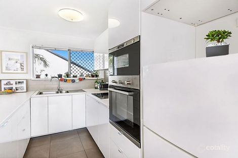 Property photo of 12/224 Marine Parade Labrador QLD 4215