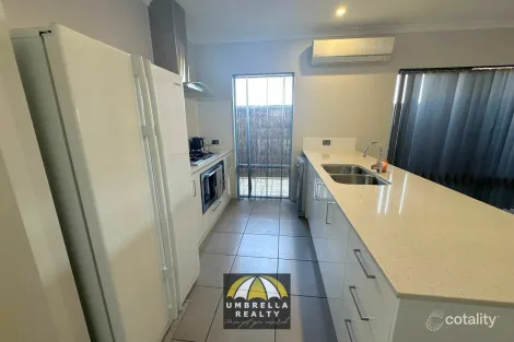 Property photo of 32 Arrowsmith Drive Dalyellup WA 6230