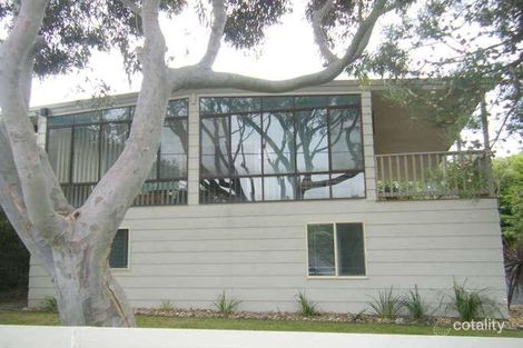 Property photo of 33 Beachcomber Avenue Smiths Beach VIC 3922