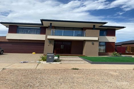 Property photo of 27 Mulholland Drive Tarneit VIC 3029
