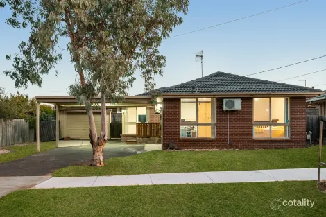 Property photo of 14 Greenhill Crescent Wyndham Vale VIC 3024