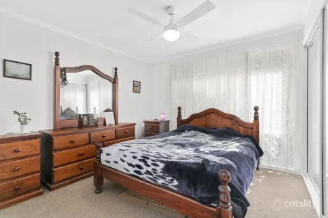 Property photo of 66 Mayfield Circuit Albion Park NSW 2527