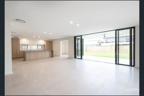 Property photo of 52 Diamond Drive Yarrabilba QLD 4207