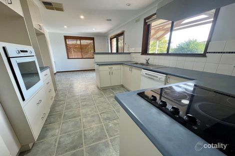 Property photo of 2 Doreen Court Wangaratta VIC 3677