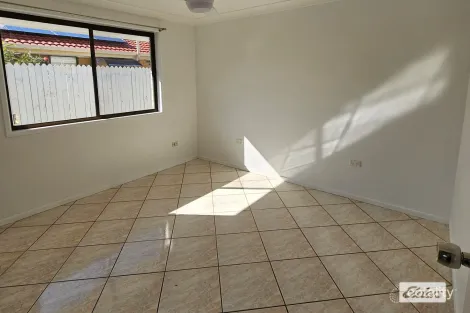 Property photo of 23 Kangaroo Avenue Bongaree QLD 4507