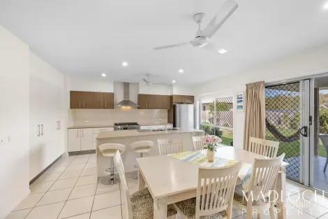 Property photo of 8 Telopea Place Kirkwood QLD 4680
