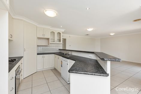 Property photo of 15 Cowan Place Lloyd NSW 2650