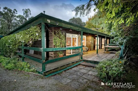 Property photo of 13 Alfred Grove Emerald VIC 3782