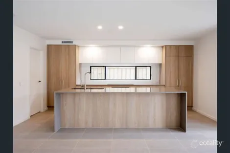 Property photo of 50 Diamond Drive Yarrabilba QLD 4207
