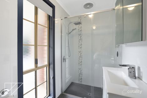 Property photo of 7 Floris Avenue Drouin VIC 3818