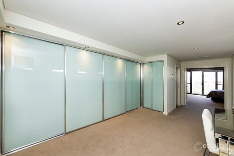 Property photo of 12 Swansea Promenade Mindarie WA 6030