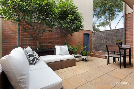 Property photo of 72 Newton Street Kensington VIC 3031