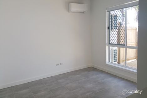 Property photo of 2 Chandon Court Hillcrest QLD 4118