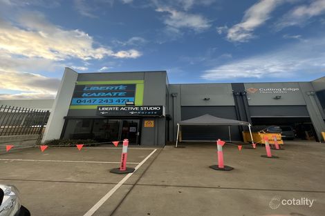 1/15 Eucumbene Dr, Ravenhall, VIC 3023