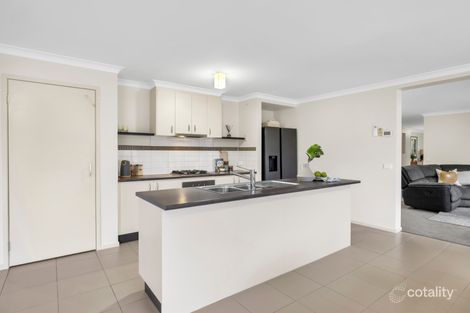 Property photo of 62 Storey Drive Pakenham VIC 3810