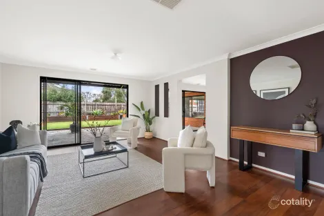 Property photo of 20 Indigo Square Brookfield VIC 3338