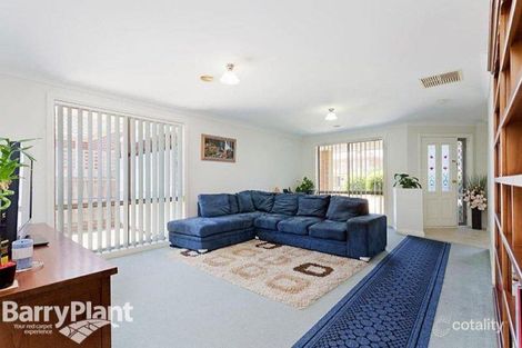 Property photo of 15 Ison Court Altona Meadows VIC 3028