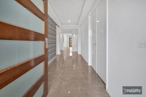 Property photo of 24 Waterbird Circuit Weir Views VIC 3338