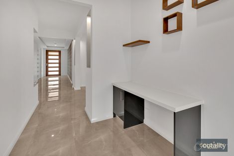 Property photo of 24 Waterbird Circuit Weir Views VIC 3338