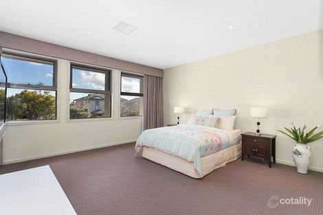 Property photo of 1/8 Kooringa Road Carnegie VIC 3163