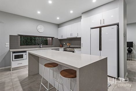 Property photo of 26 Towerhill Avenue Doreen VIC 3754