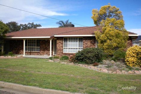 1 Lindon Cres, Kootingal, NSW 2352