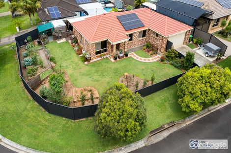 Property photo of 32 Pinelands Circuit Redland Bay QLD 4165