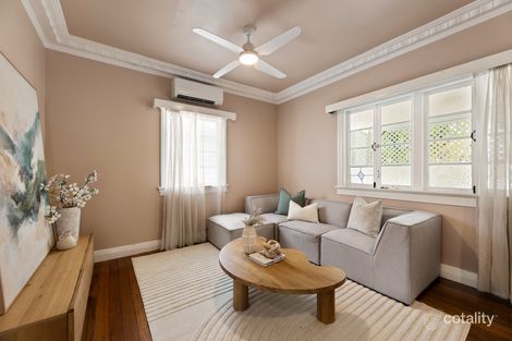 Property photo of 121 Wynnum North Road Wynnum QLD 4178