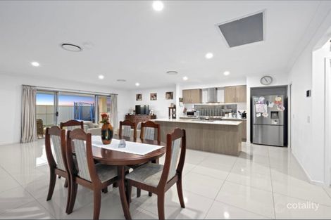 Property photo of 8 Nullarbor Street South Ripley QLD 4306