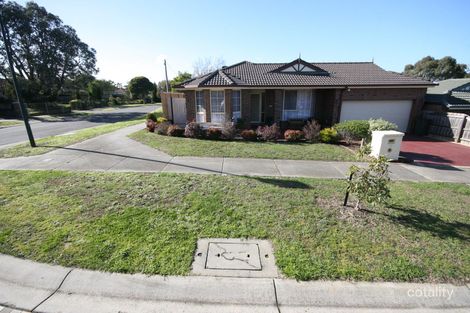 18 Woodland Park Rise, Croydon South, VIC 3136