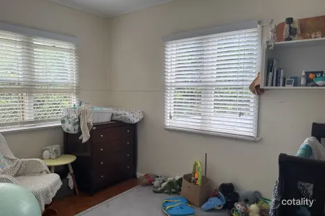 Property photo of 54 North Street Mount Lofty QLD 4350