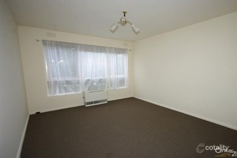 Property photo of 1/121 Tucker Road Bentleigh VIC 3204