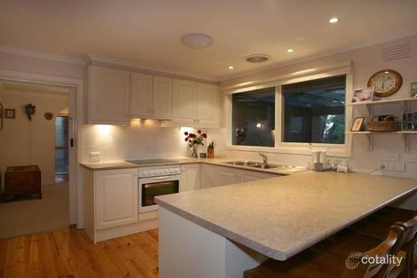 Property photo of 14 Grant Court Beaconsfield Upper VIC 3808