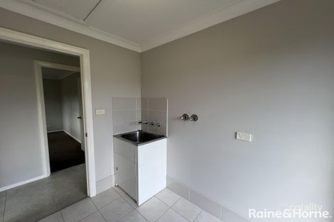 Property photo of 18 Lombardy Way Orange NSW 2800