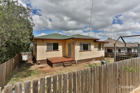14 Donegal St, Rockville, QLD 4350