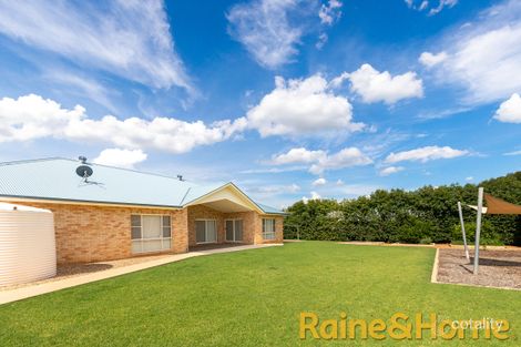Property photo of 19 Noccundra Place Dubbo NSW 2830