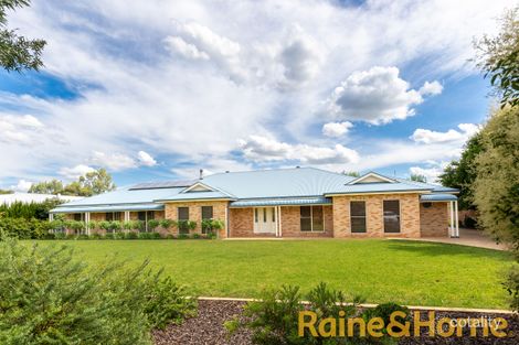Property photo of 19 Noccundra Place Dubbo NSW 2830