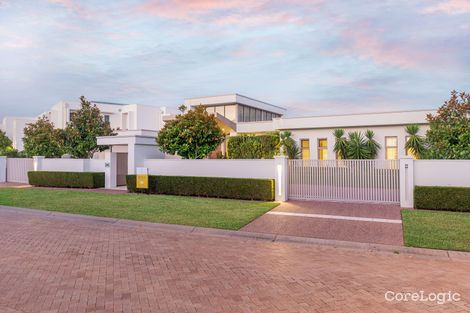 Property photo of 2096 The Circle Hope Island QLD 4212