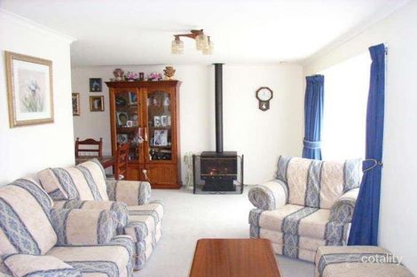Property photo of 53 Symes Road Woori Yallock VIC 3139