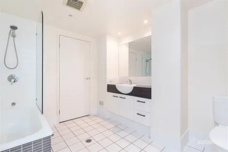 Property photo of 27/68 Pulgul Street Urangan QLD 4655