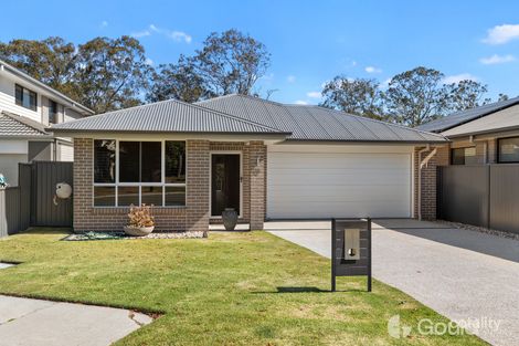 26 Waterhousia Cres, Birkdale, QLD 4159