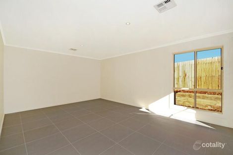 Property photo of 27 Maris King Street Casey ACT 2913