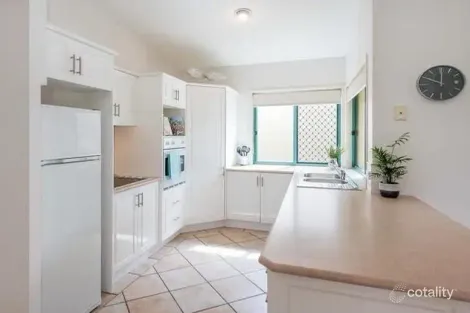 Property photo of 18 Highgate Lane Robina QLD 4226