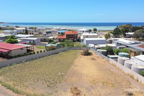 2 Bay Cres, Point Turton, SA 5575