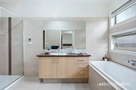 Property photo of 4 Anouk Way Harkness VIC 3337