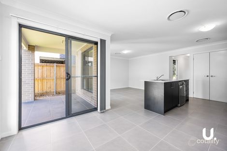 Property photo of 155 Ingleburn Gardens Drive Bardia NSW 2565