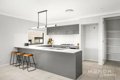 Property photo of 5 Wadham Street Box Hill NSW 2765